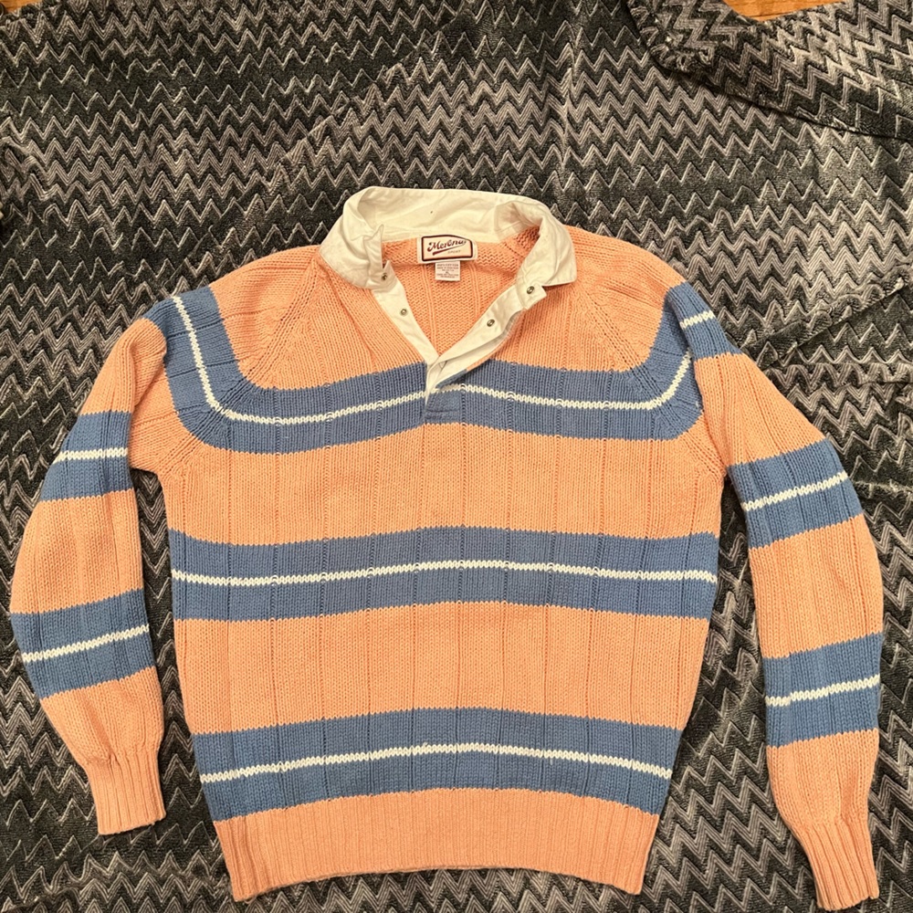Gorgeous Vintage Moreno collar hand knit stripped beautiful sweater